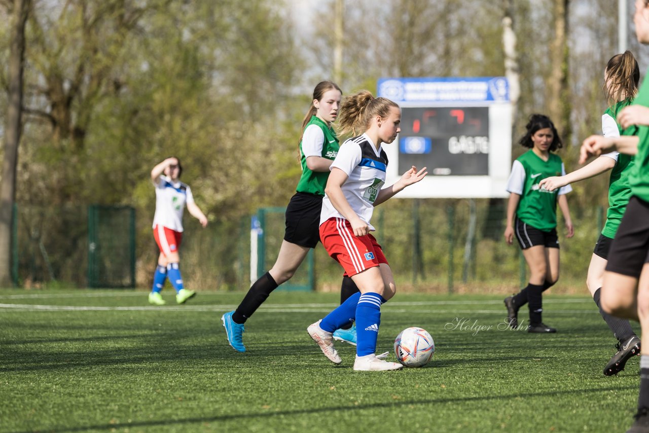 Bild 378 - wCJ Hamburger SV - Heeslinger SC : Ergebnis: 7:0